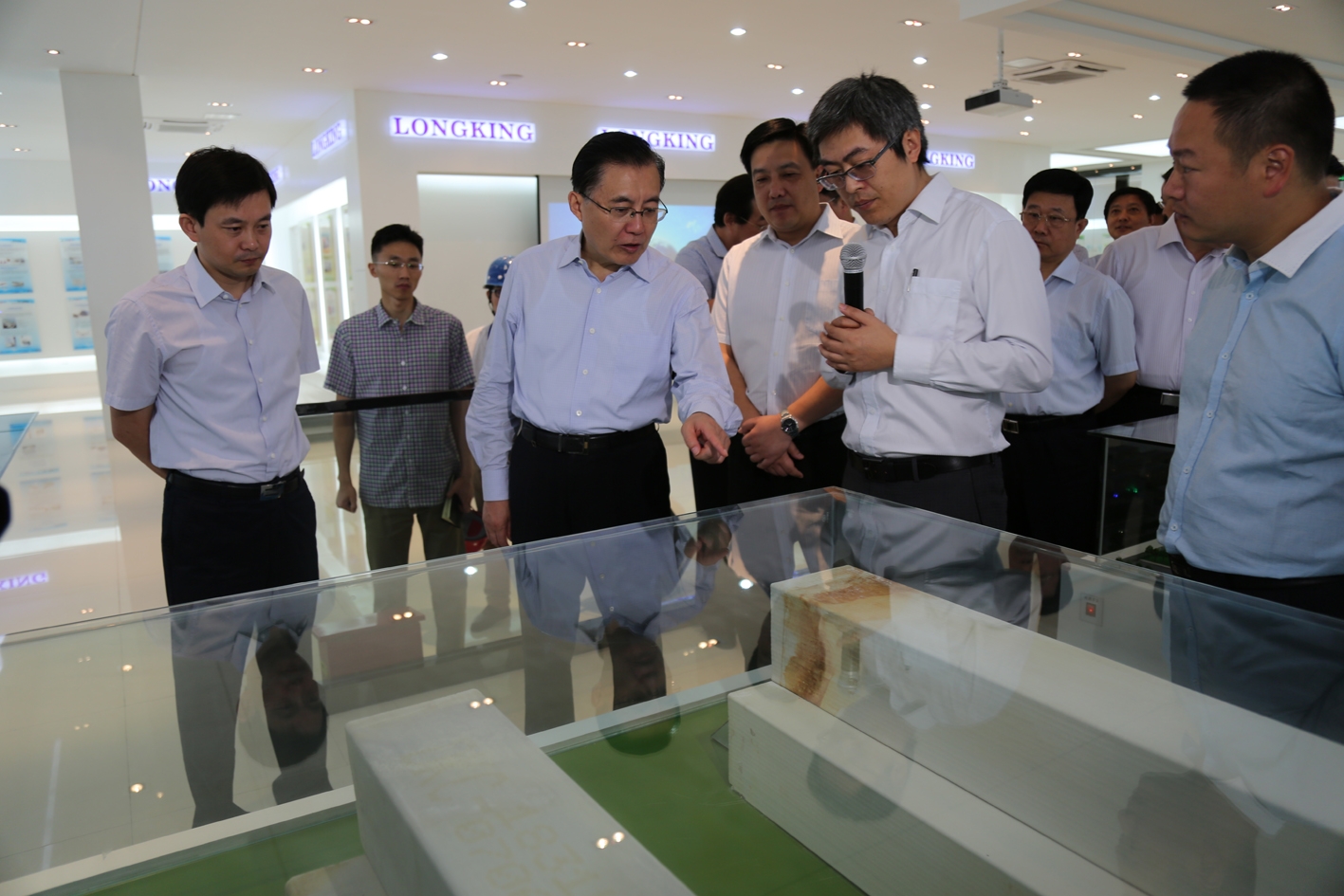市委书记朱克江来盐城环保科技城调研